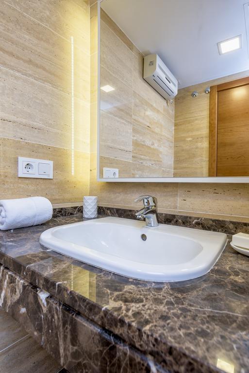 Goodplaces Larios Apartment Malaga Luaran gambar