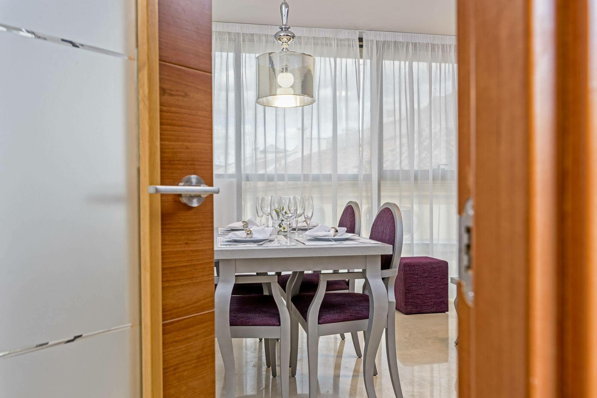 Goodplaces Larios Apartment Malaga Luaran gambar
